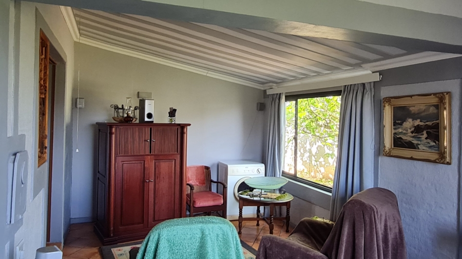 4 Bedroom Property for Sale in Boggomsbaai Western Cape